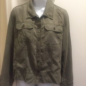 Green Jacket 🧥 JM Collection. Size 12